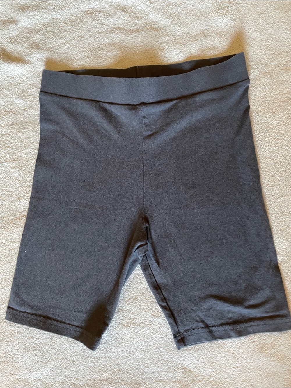 ✨ H&M Divided Charcoal Grey Biker Shorts • S 🩶